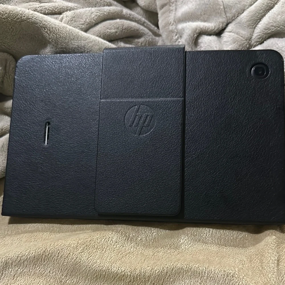 HP 10 G2 Black Tablet with Keyboard Case t1000 tablet doesn’t work